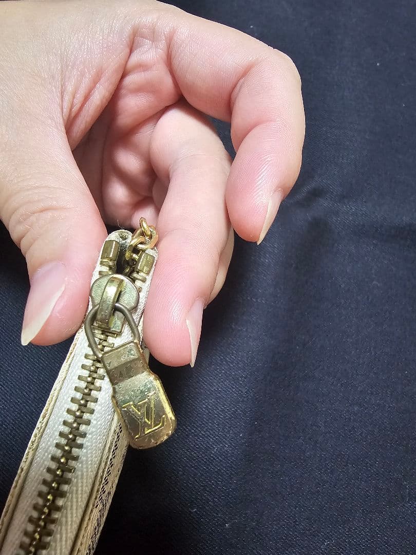 ルイヴィトン ポシェットクレ ダミエアズール ケース