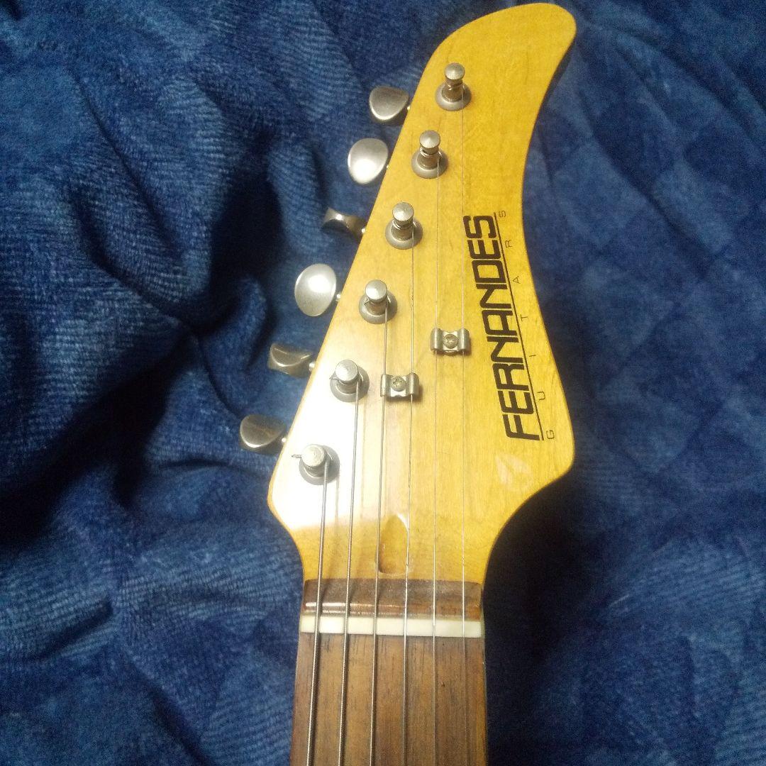 FERNANDES ホワイトエレキギター