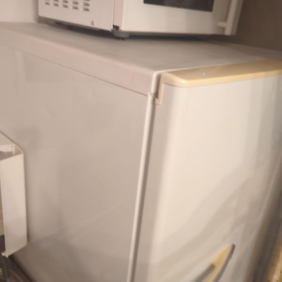 AQUA　3ドアホワイト冷凍冷蔵庫　AQR-261B(S) 264リットル