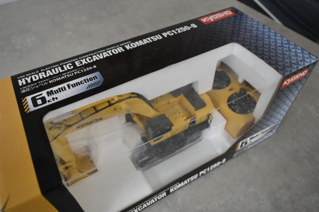 KYOSHO 油圧ショベル PC1250-8