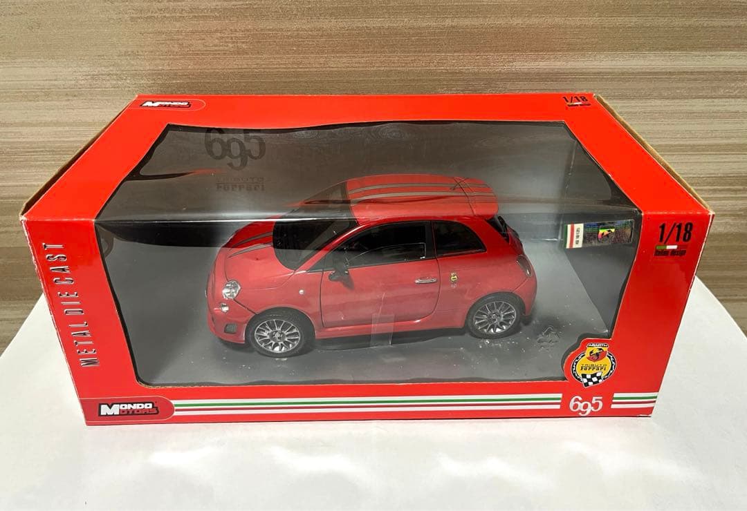ミニカー 1/18 Fiat Abarth 695 Ferrari Tribute