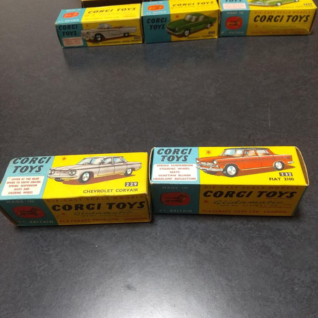 lesney models of yesteryear 9台とcorgi7台