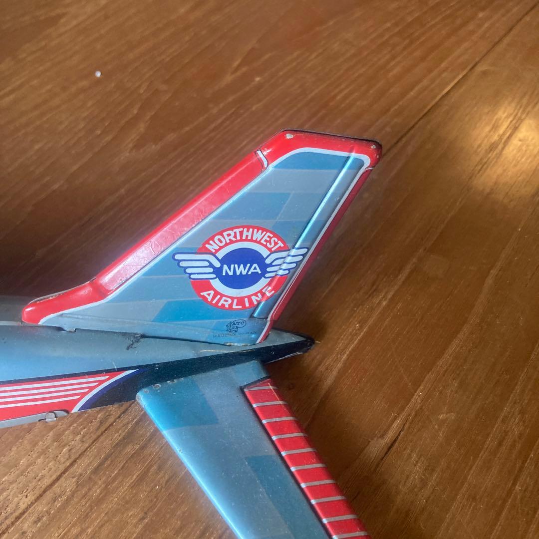 ブリキ飛行機ノースウェストDC4