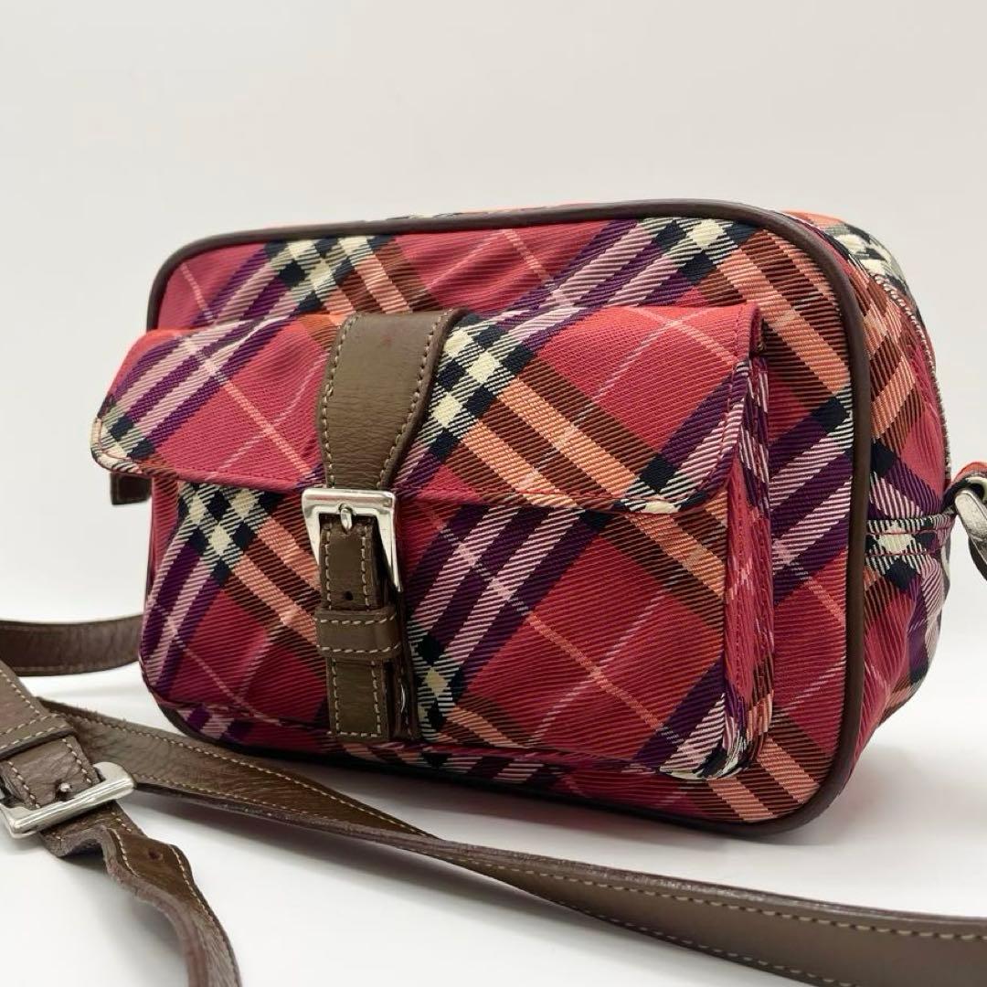 希少】バーバリーブルーレーベル ショルダーバッグ 希少カラー 赤 ノバ