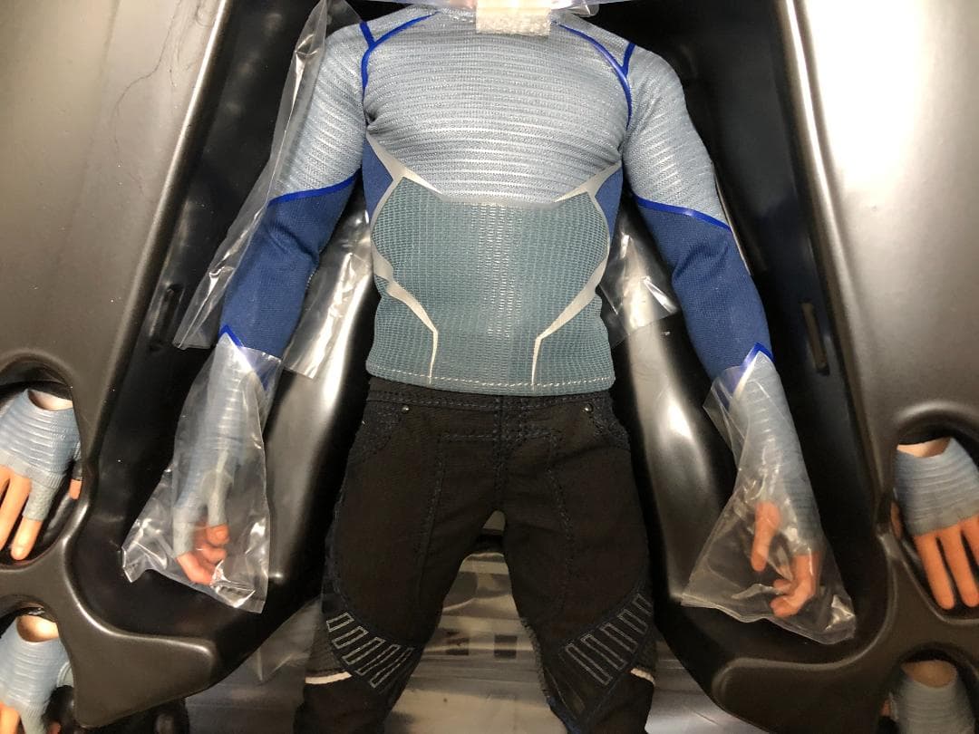 ホットトイズ エイジ・オブ・ウルトロン クイックシルバー アベンジャーズ