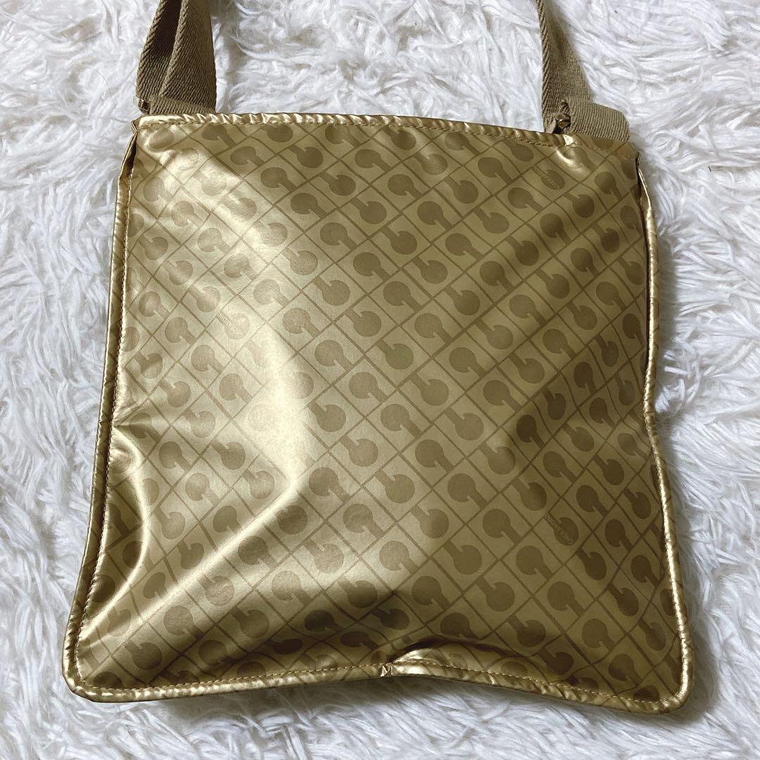 パック寿司 ⭐️ゲラルディーニ　ショルダーバッグ　ソフティ　肩掛け