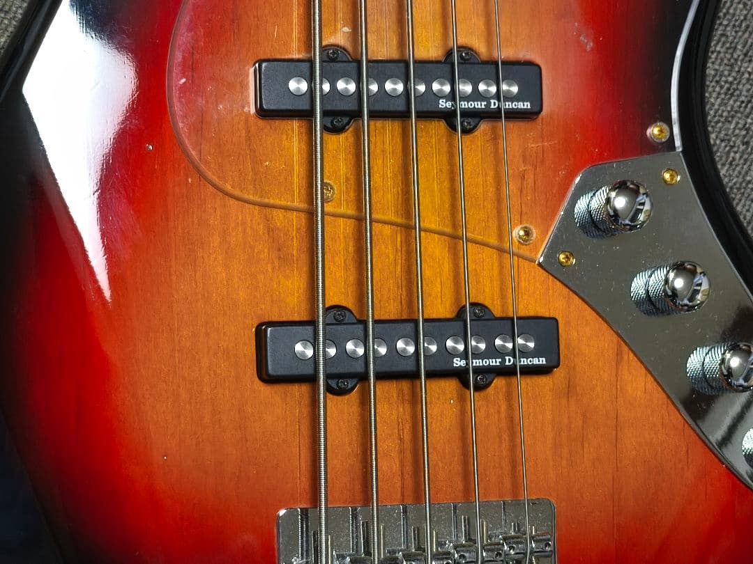 Bacchus Universe5弦アクティブベースBJB-5-550R 3TS Bacchus バッカス