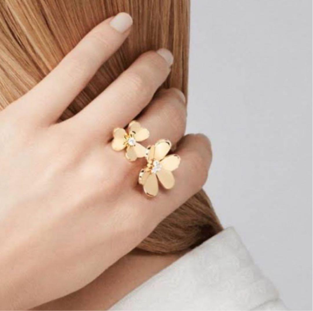 至高✨最高級　ゴールド　モアサナイトダブル　フラワー　リング　指輪　サイズ調節可