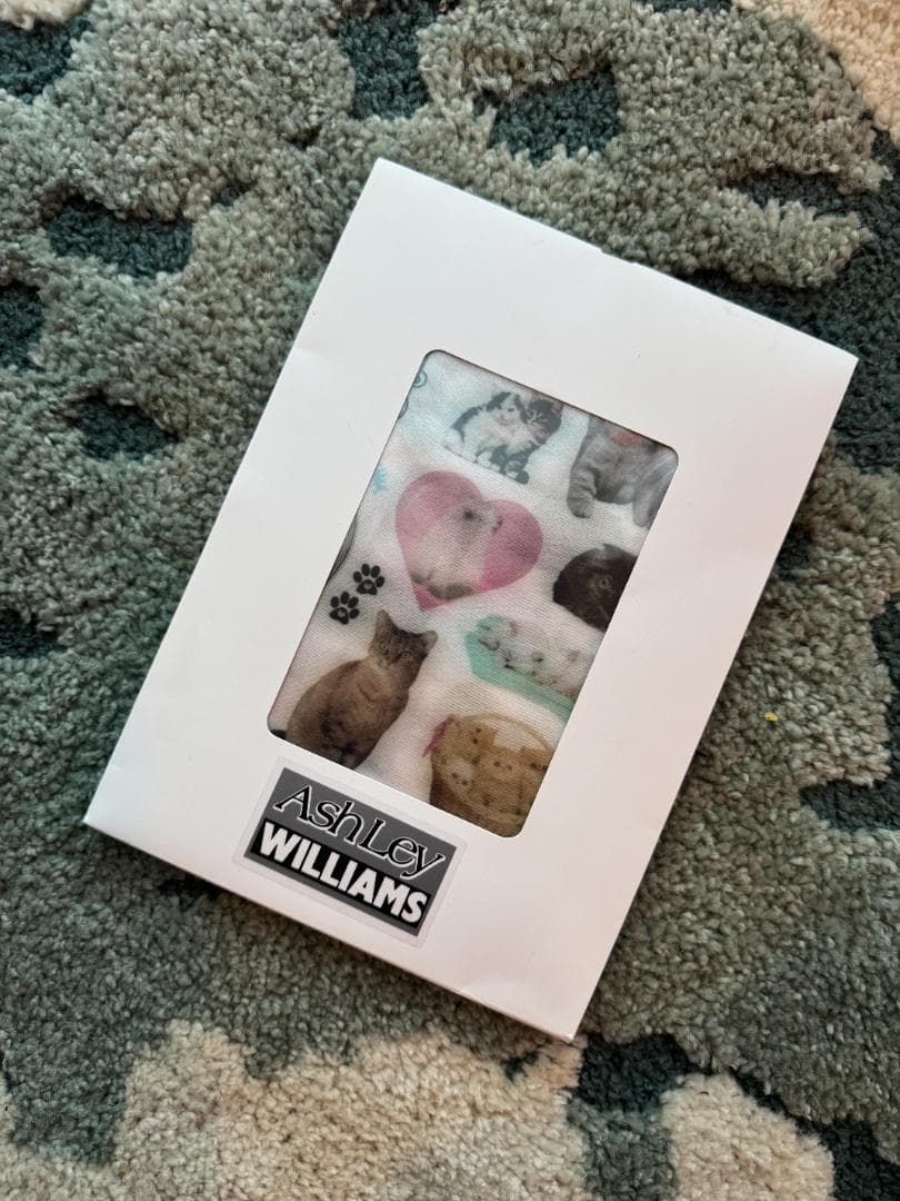 ASHLEY WILLIAMS 猫柄タイツ 未使用