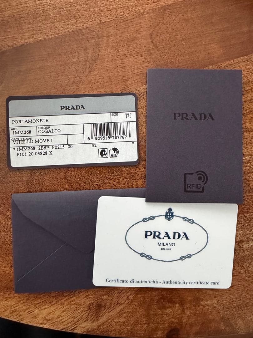 PRADA mini size wallet 財布