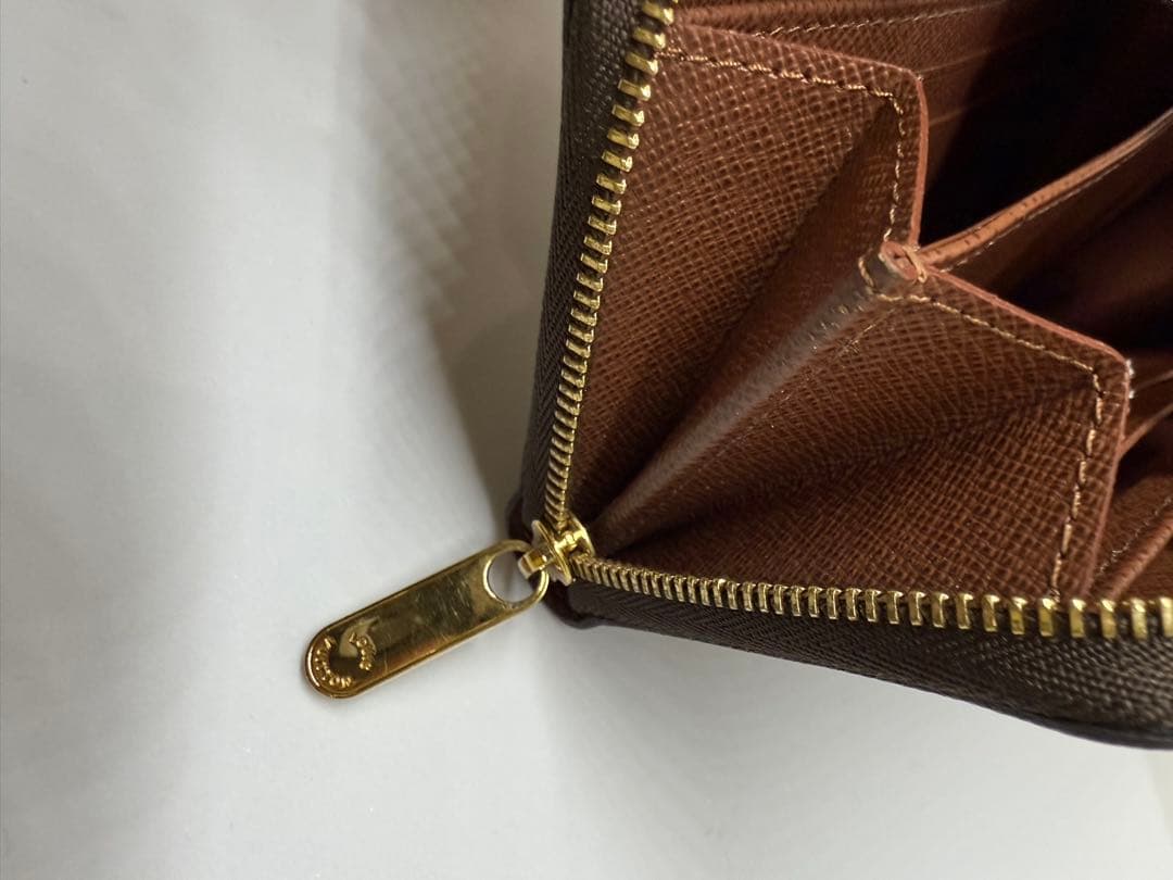 現行品 美品ルイヴィトン　ジッピー・ パース　モノグラム　財布