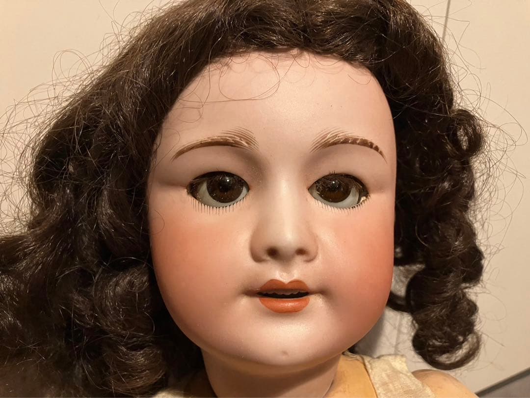 フランスで購入】アンティークSFBJ フランス人形、目の周り汚れ綺麗になりました