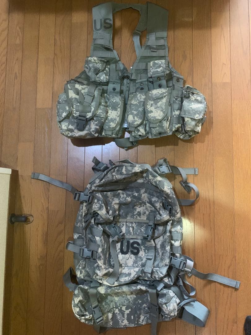バラ売り不可】ACU(UCP)装備一式 実物放出品多数 ミリタリー