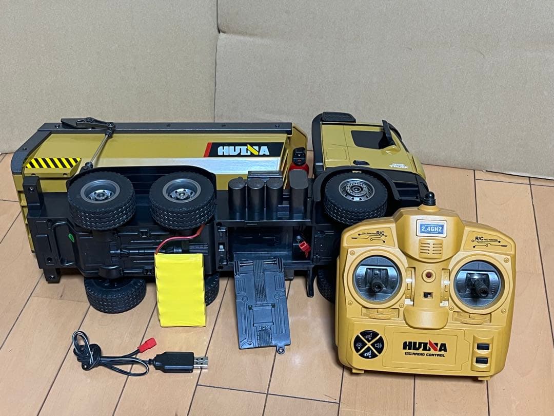 ラジコン　ダンプカー