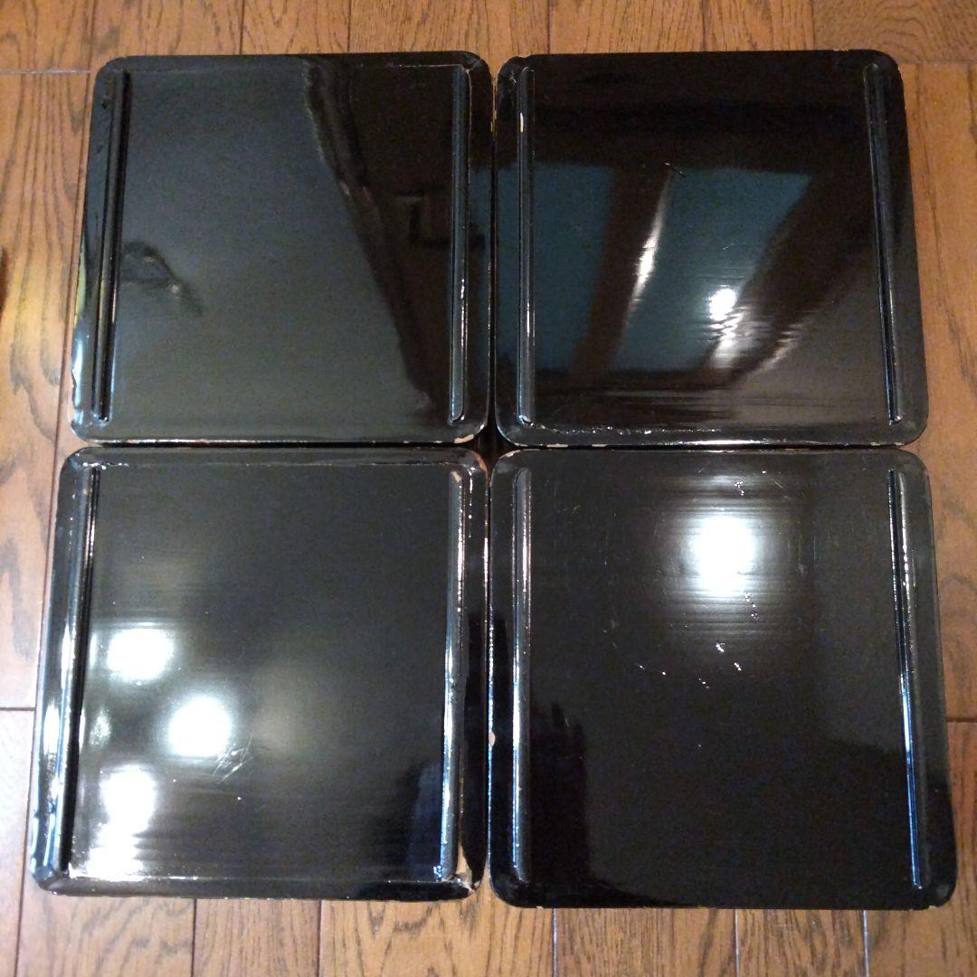 昭和レトロアンティーク黒漆塗り木製4段重箱 松と鶴の蒔絵デザイン