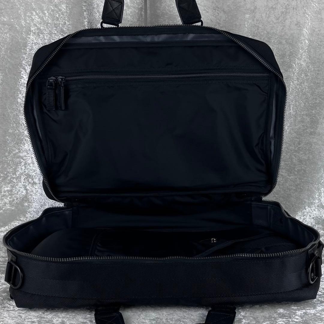 現行 美品 ブリーフィング フュージョン トリニティライナー ブラック 出張
