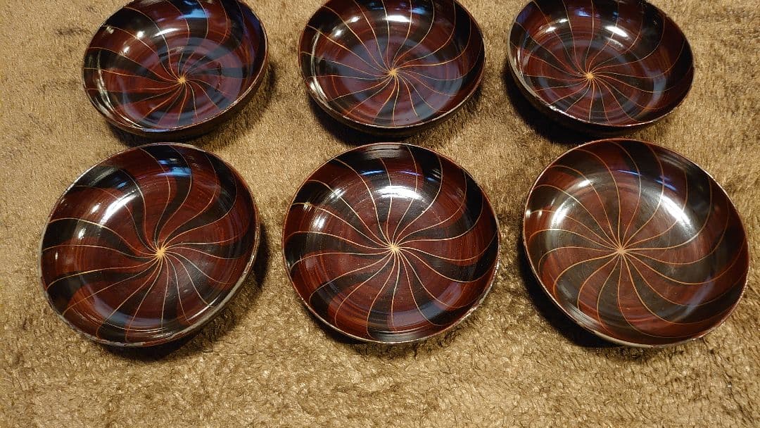 輪島塗　漆器　金蒔絵　蒔絵　ひねり文様　豆皿　菓子皿　９客