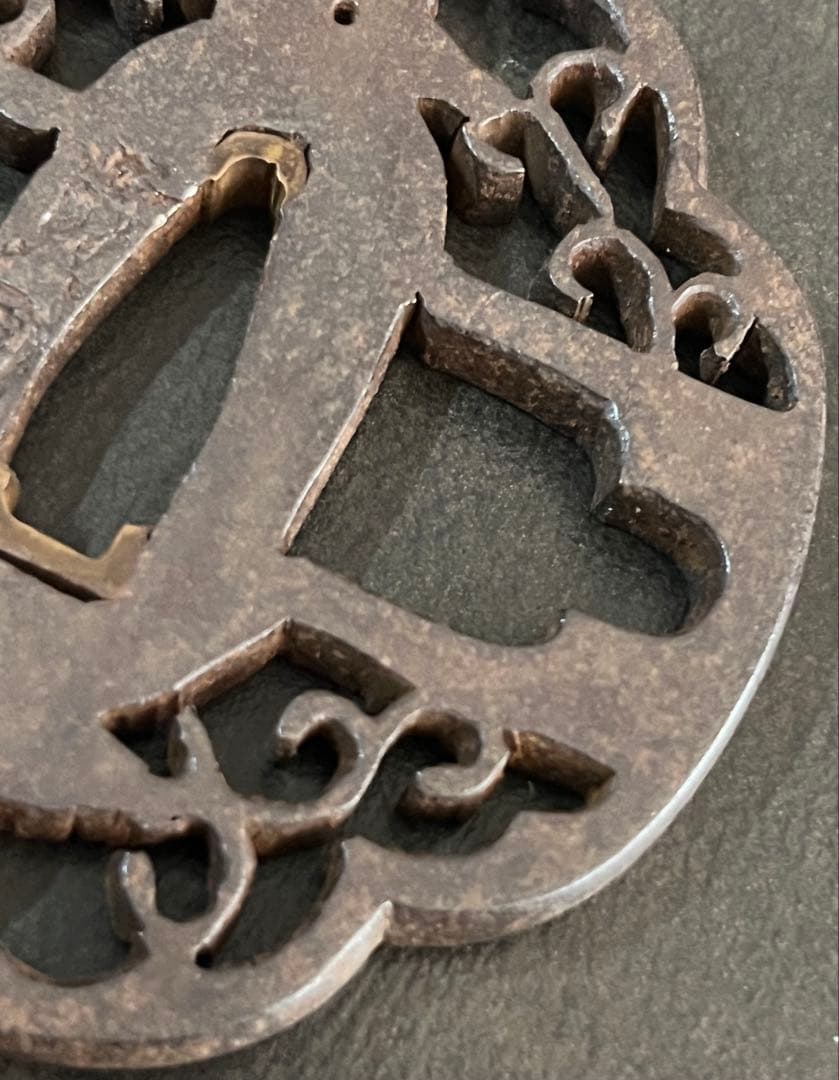 鍔　鉄地　透かし　植物象嵌　2点セット