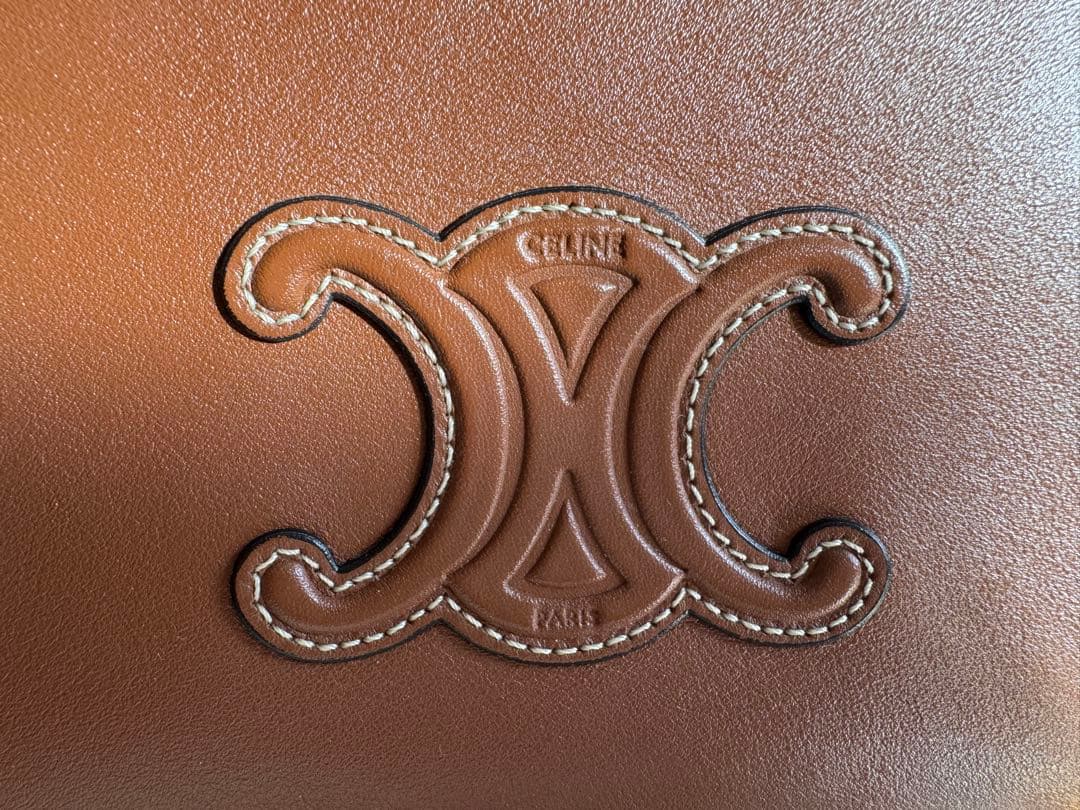 CELINE ブラウンレザー ショルダーバッグ