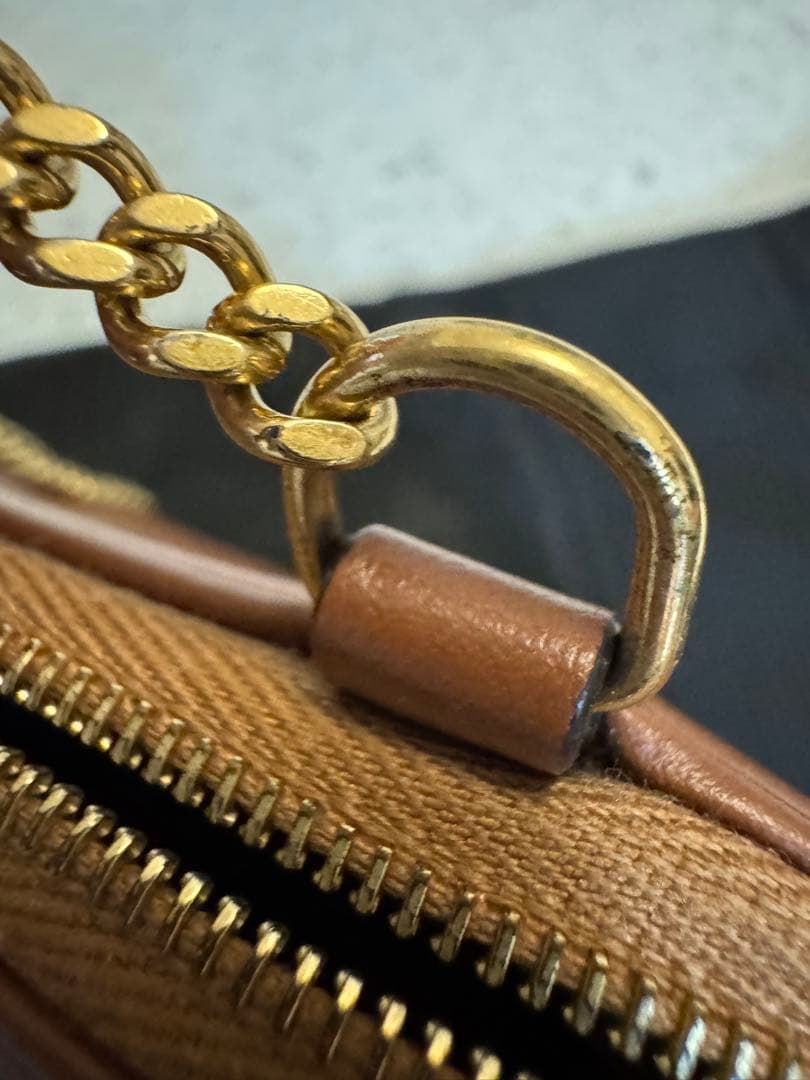 CELINE ブラウンレザー ショルダーバッグ