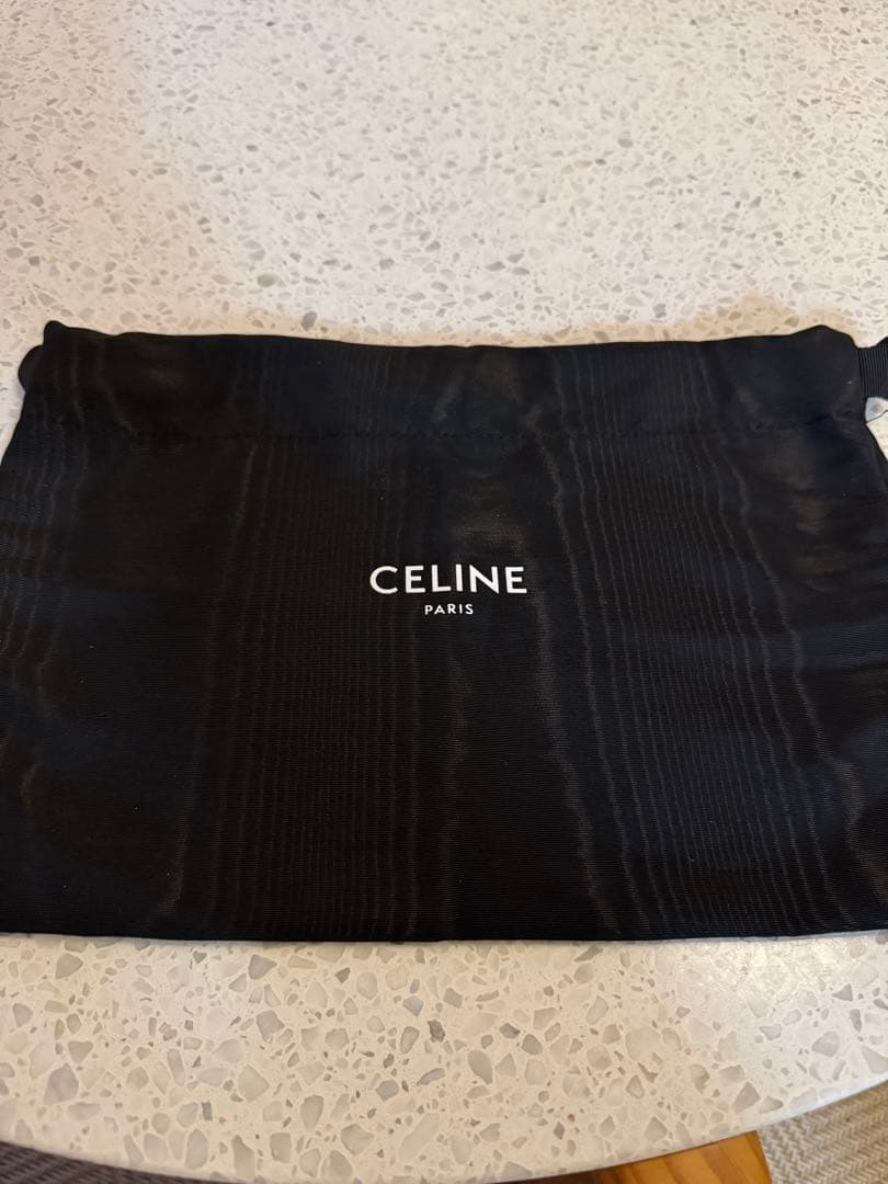 CELINE ブラウンレザー ショルダーバッグ