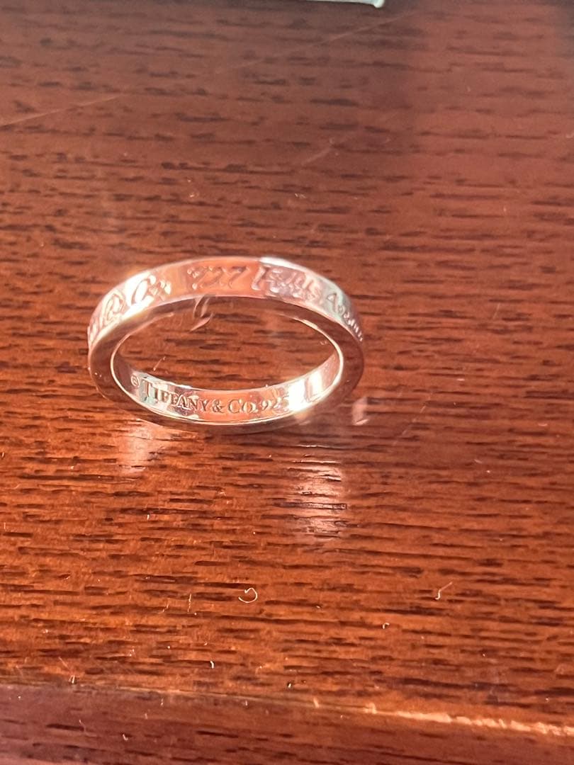 ティファニー　ノーツ　ナローリング