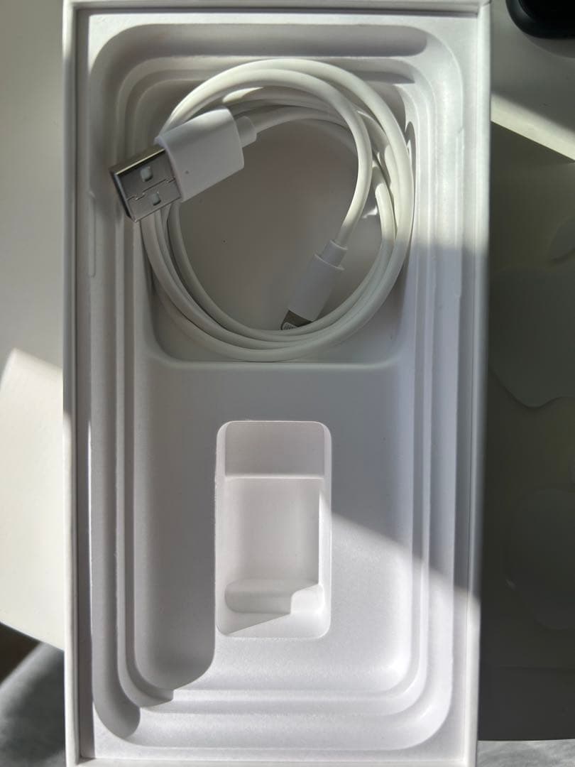 iPhone 11 ブラック　本体