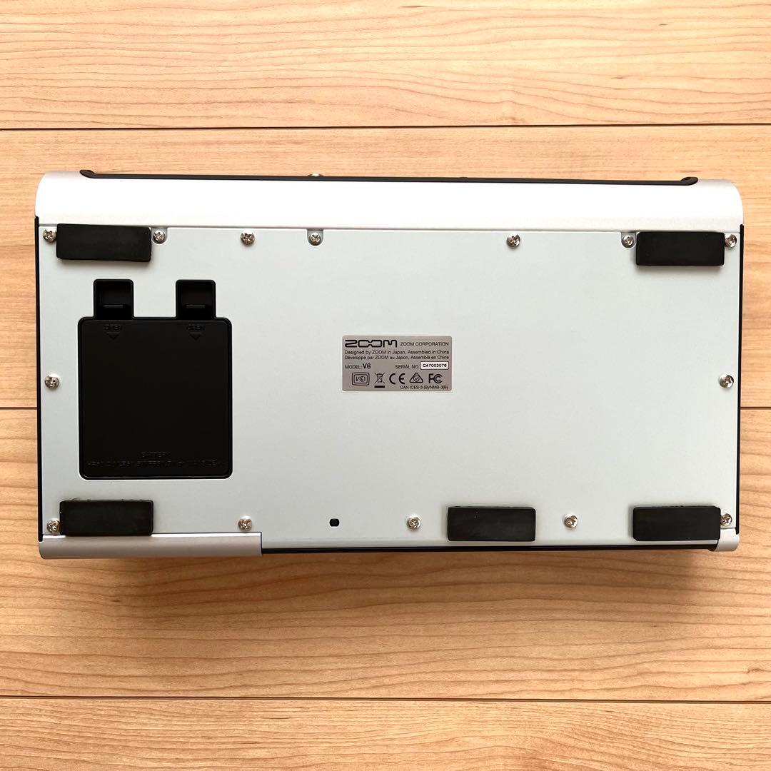 ZOOM ズーム　V6 Vocal Processor エフェクター　マイク付き