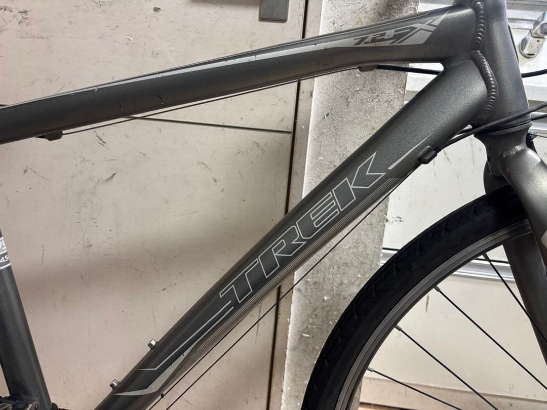 TREK 7.2FX トレックのクロスバイク グレー