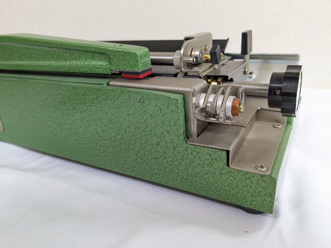 ジャンク品】 点字タイプライラー APOLLO BRAILLER MARK-Ⅱ