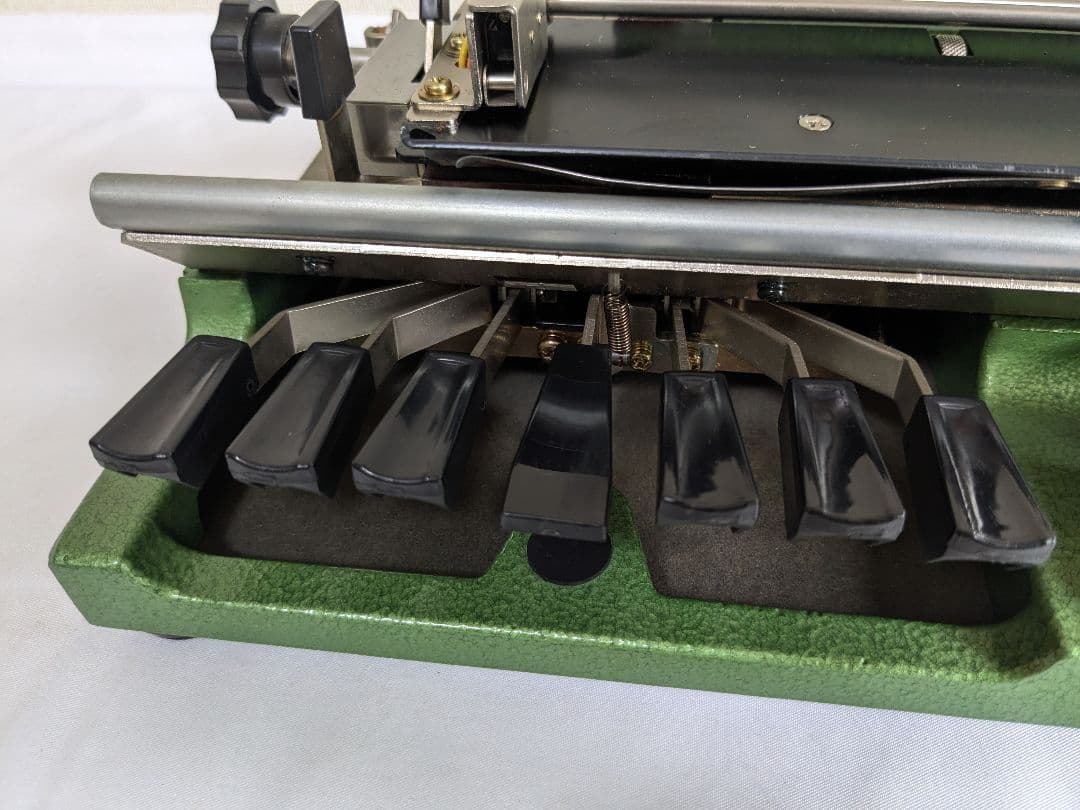 ジャンク品】 点字タイプライラー APOLLO BRAILLER MARK-Ⅱ