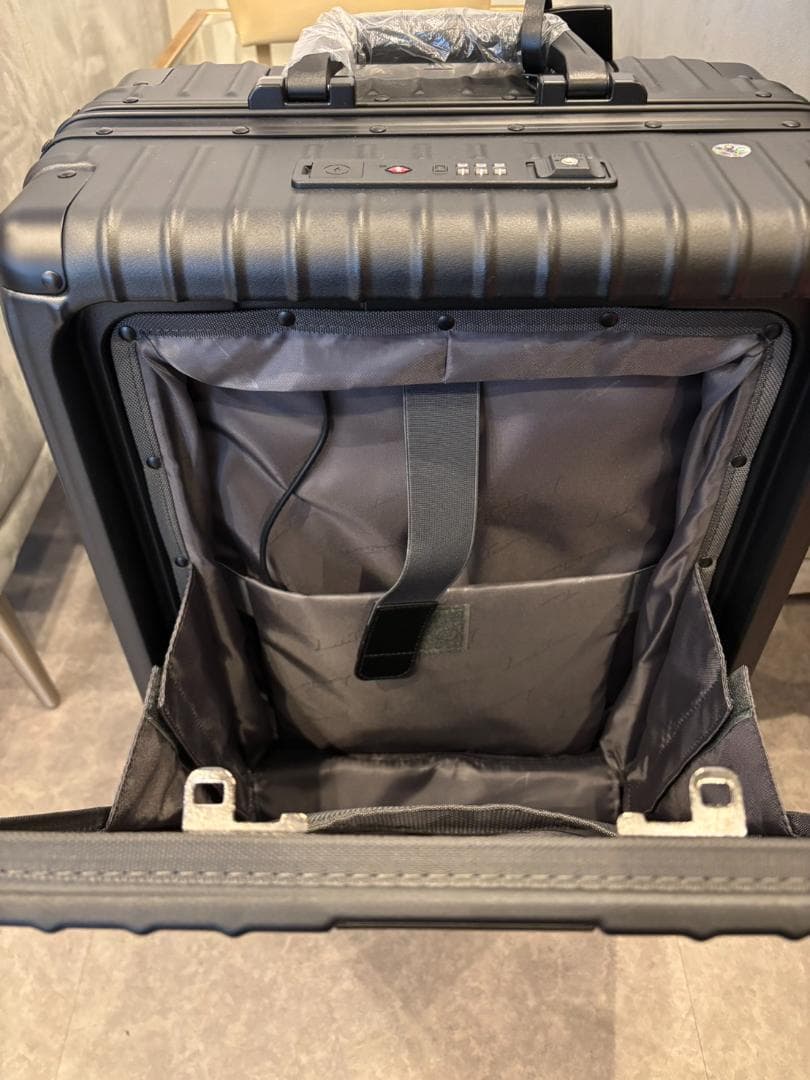 リベティ多機能キャリーケース【マットブラックSサイズ】39 楽天市場