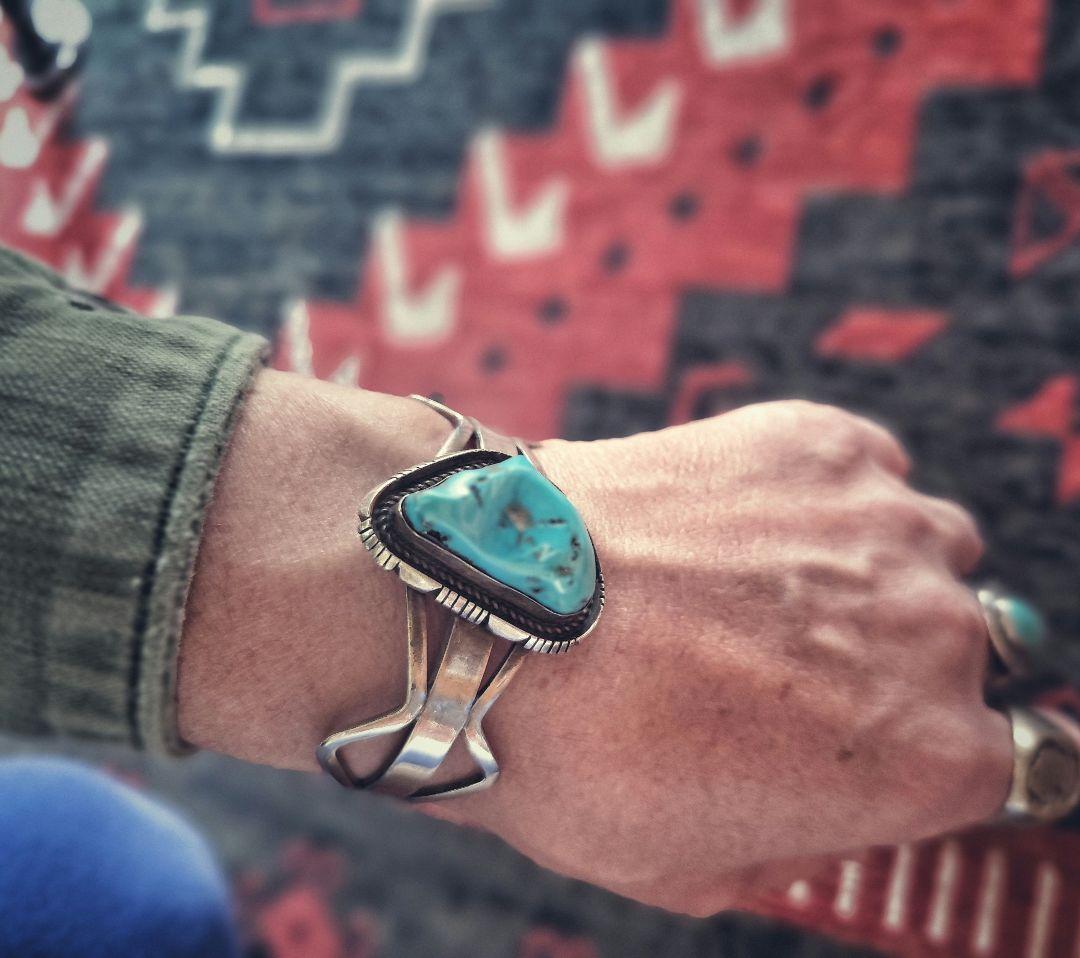 ナバホ族 STERING ターコイズ シルバー バングル インディアンジュエリー