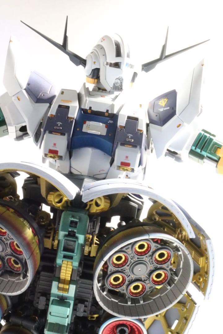 RGジオング、全塗装完成品