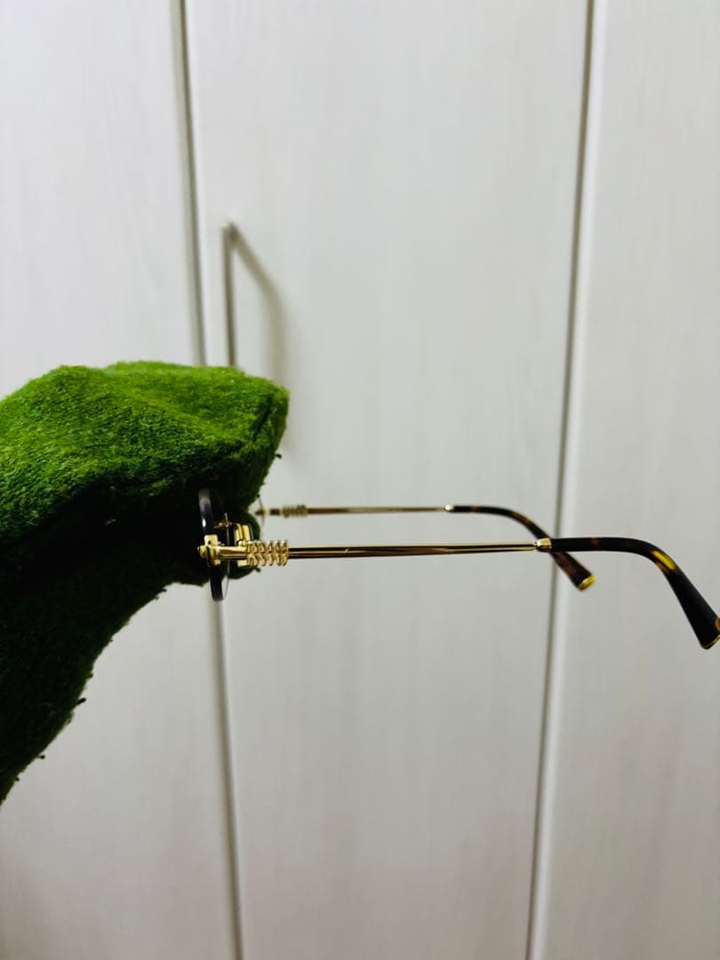 【人気商品】Miu Miu リムレスメガネ クリアサングラス