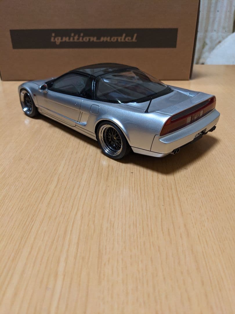 イグニッションモデル1/18　ホンダNSX(NA1)