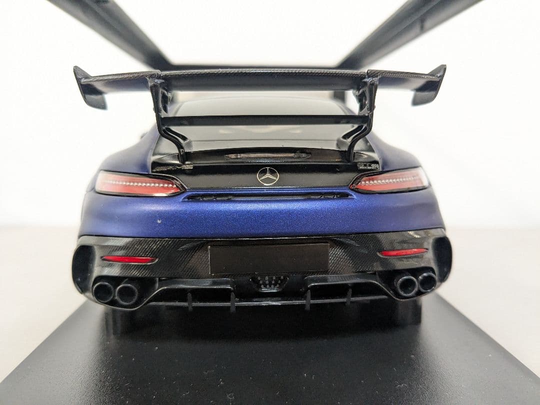 ベンツ　AMG ミニカー　ミニチャンプス　1/18　車　京商　オートアート