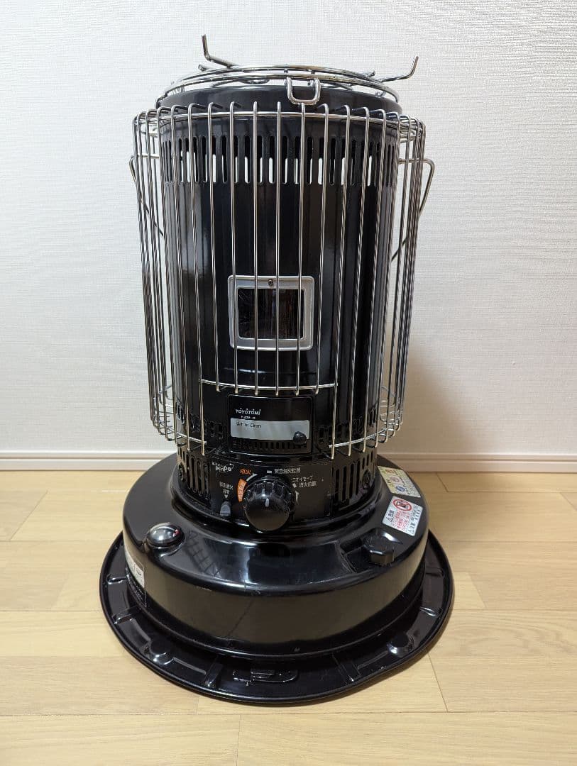 トヨトミ KS-67H ブラック 五徳付 KS-67H | 暖房製品 | トヨトミ-TOYOTOMI 公式サイト