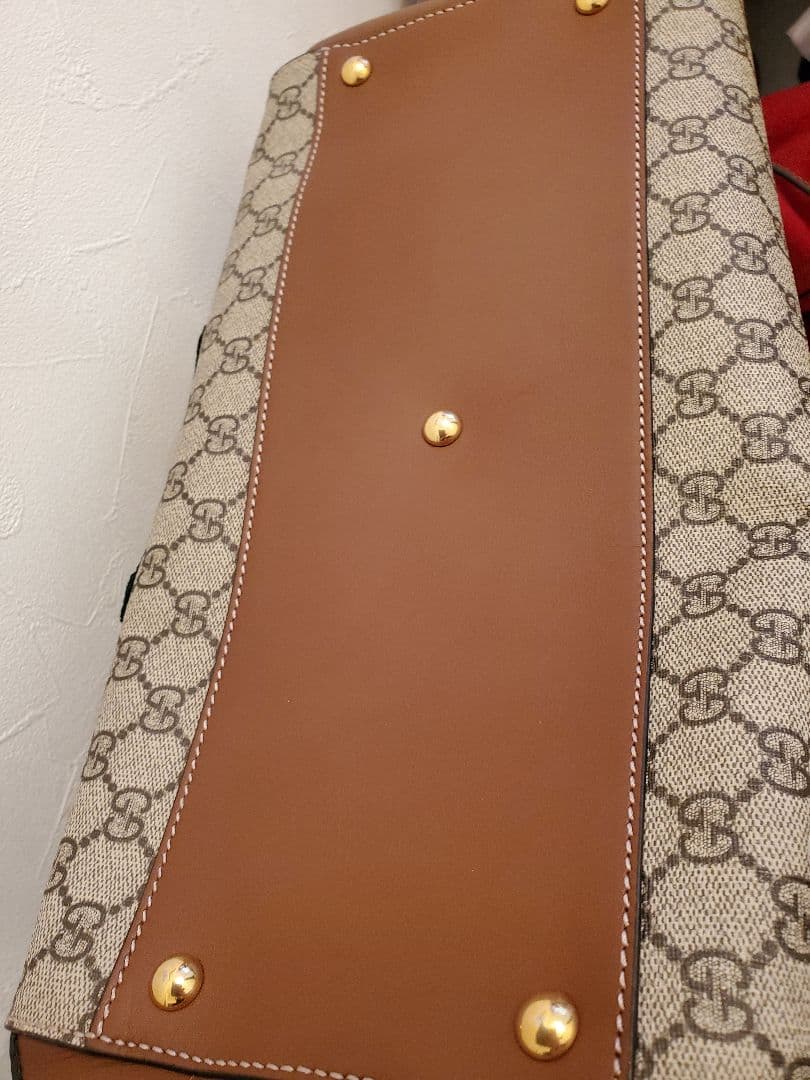 Gucci トートバッグ 刺繍の蜂と花柄