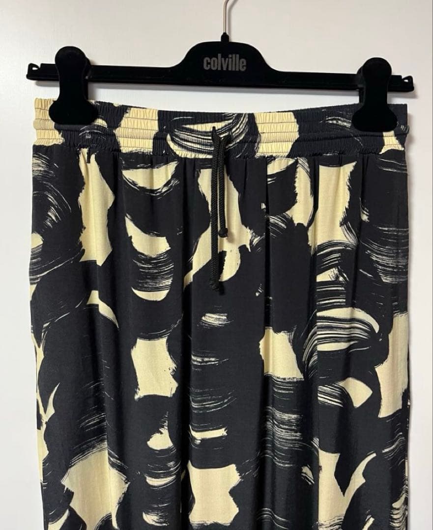 ア*ェ様 colville 抽象パターン ひざ丈スカート IT 40