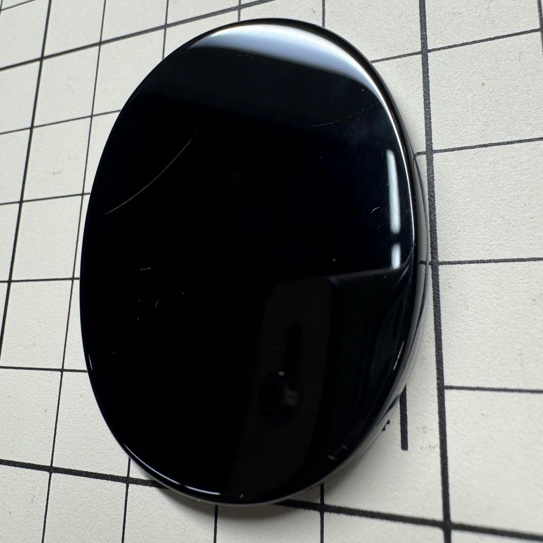 ストーンカメオ　ハンドメイド　刻印あり　オニキス　Mipeu