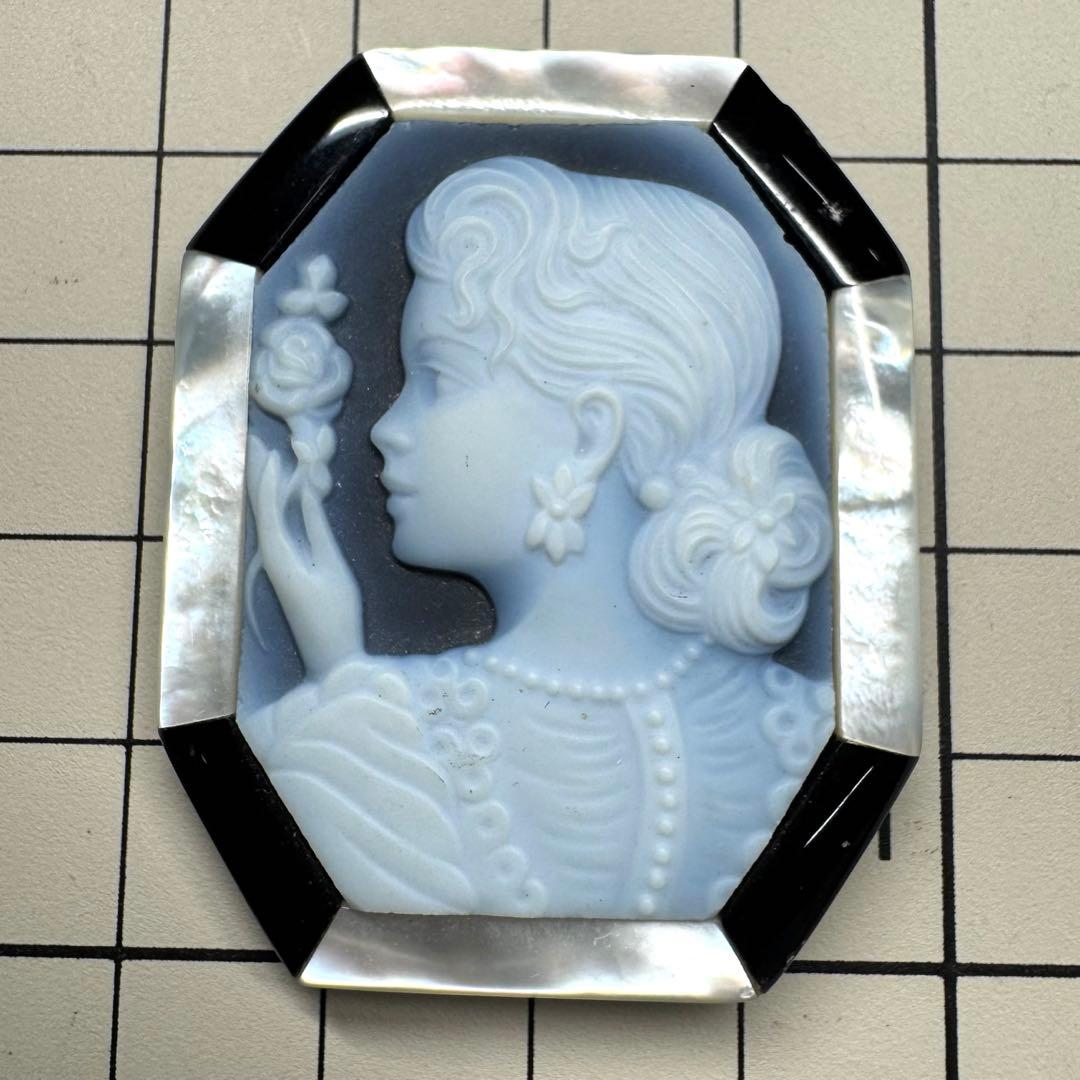 ストーンカメオ　ハンドメイド　刻印あり　オニキス　Mipeu