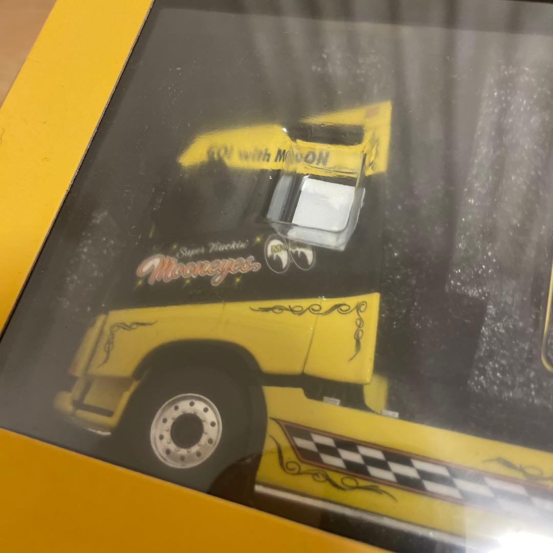 ムーンアイズミニカー Fast Elefant x MOON ヨシノ自動車