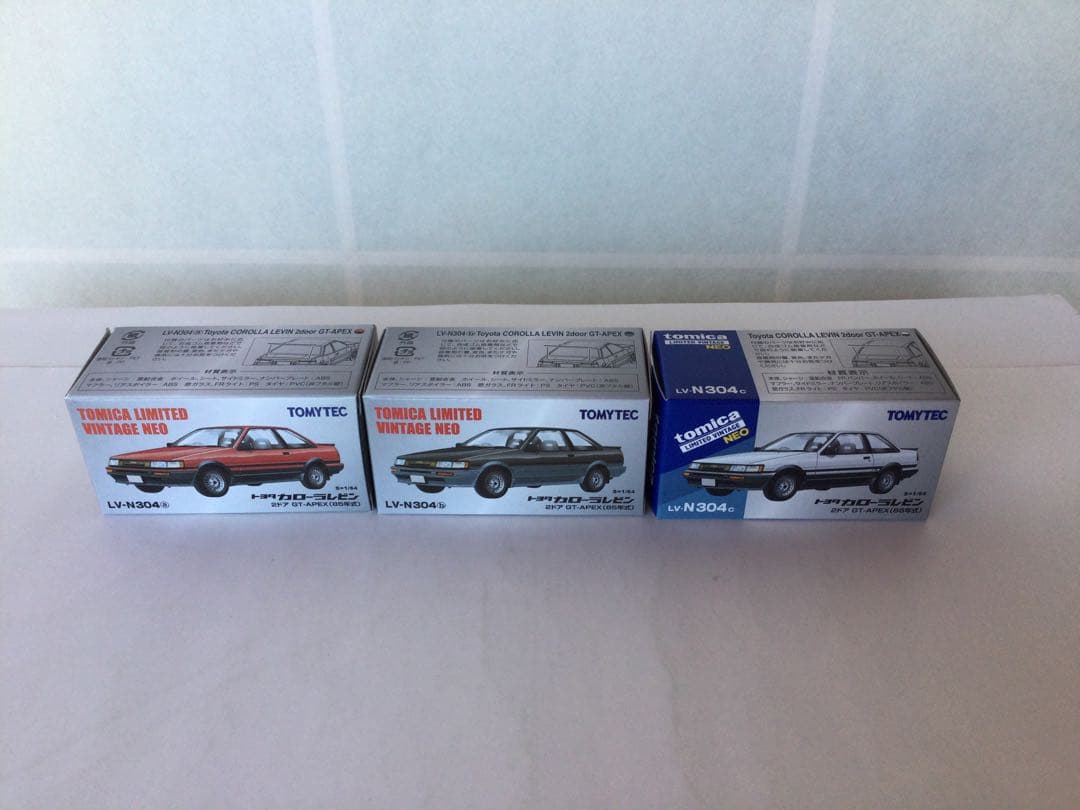 トミカリミテッドヴィンテージ カローラレビン LV-N304a,b,c3台セット