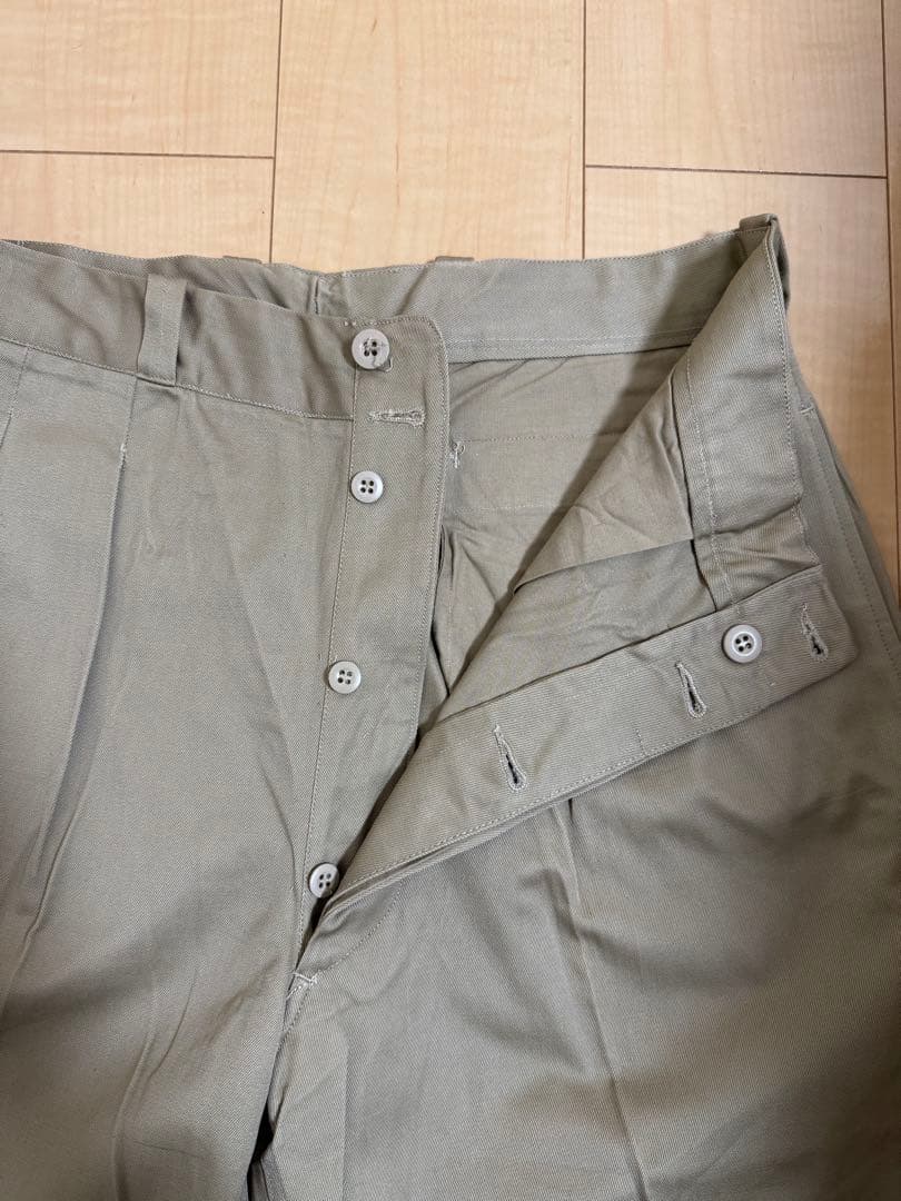 デッドストック】フランス軍 M52 後期 チノパン カーキ 24 59年製