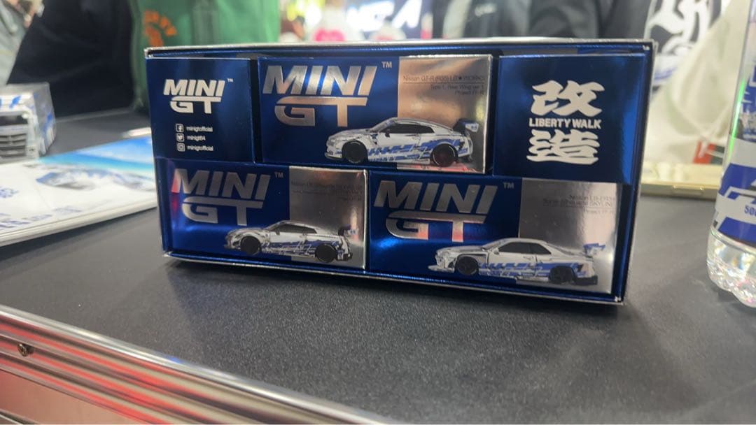 MINIGT 東京オートサロン2026 リバティウォーク R35 ER34 - メルカリ