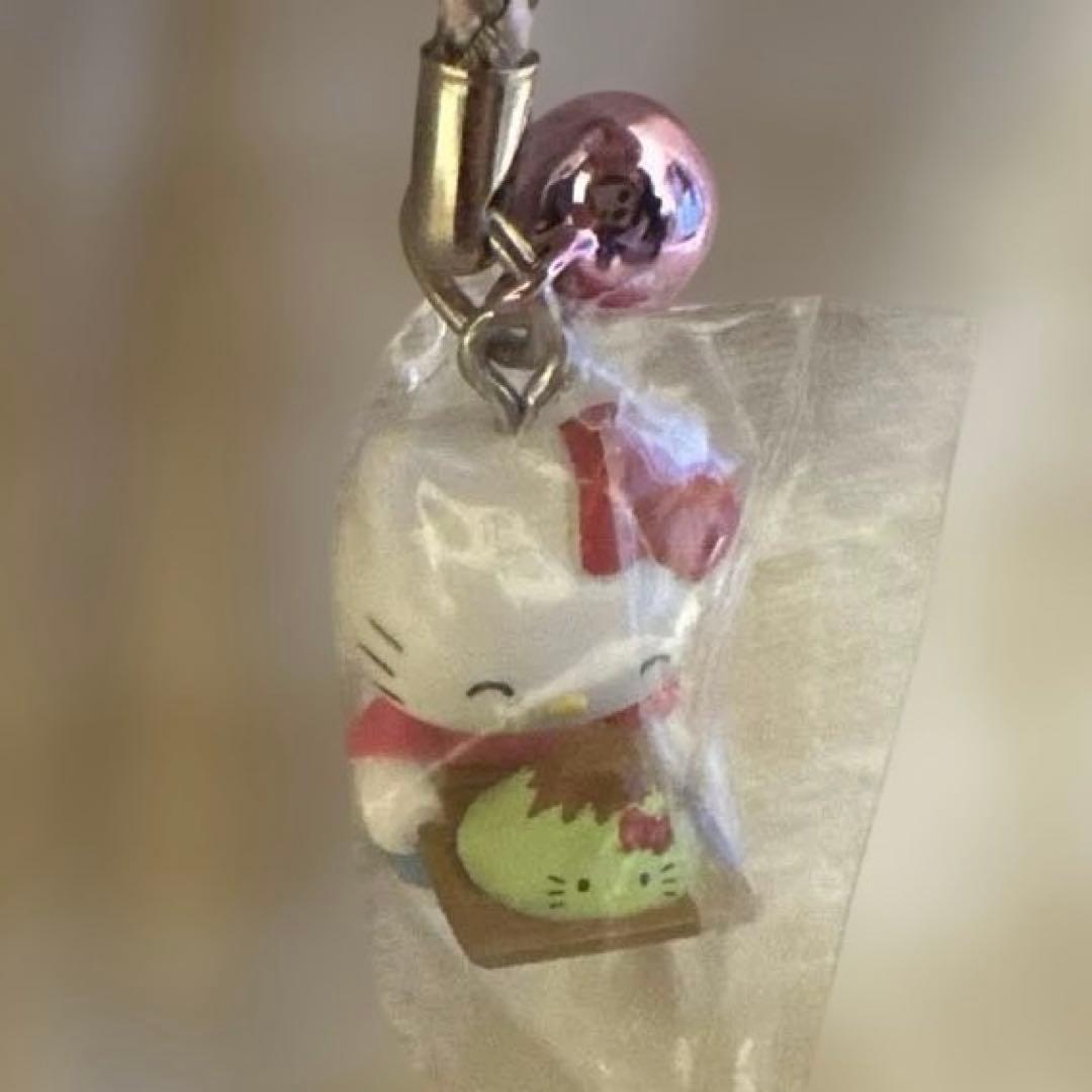 ハローキティ　根付け　ストラップ　富士山　メロンパンバージョン