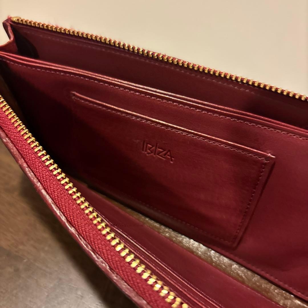 美品　イビサ　変わり編み　革メッシュ　長財布 沢山入ってとても丈夫　深めの赤