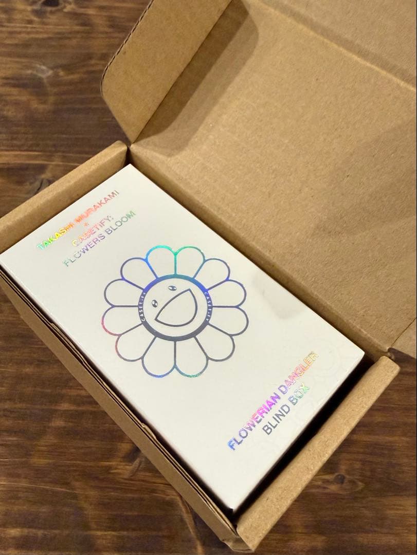 CASETiFY 村上隆 お花ちゃん スマホフィギュア レッド CASETiFY レッド