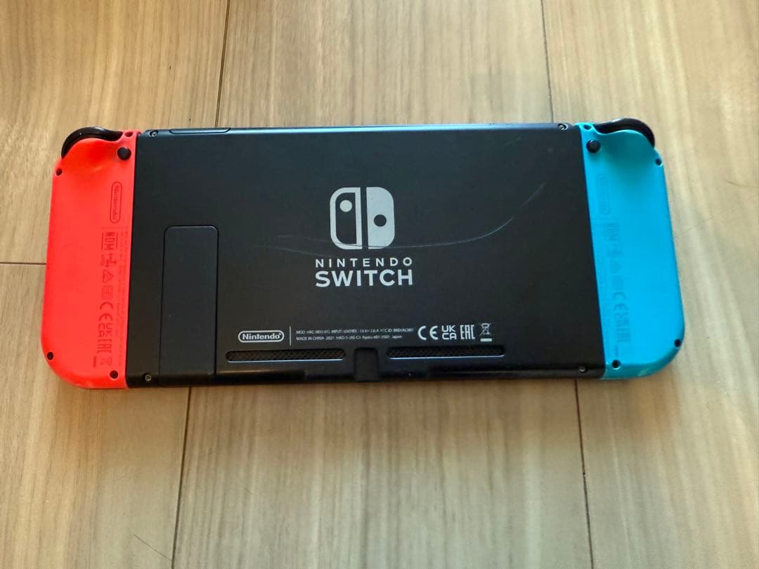 Nintendo Switch 本体【傷あり】